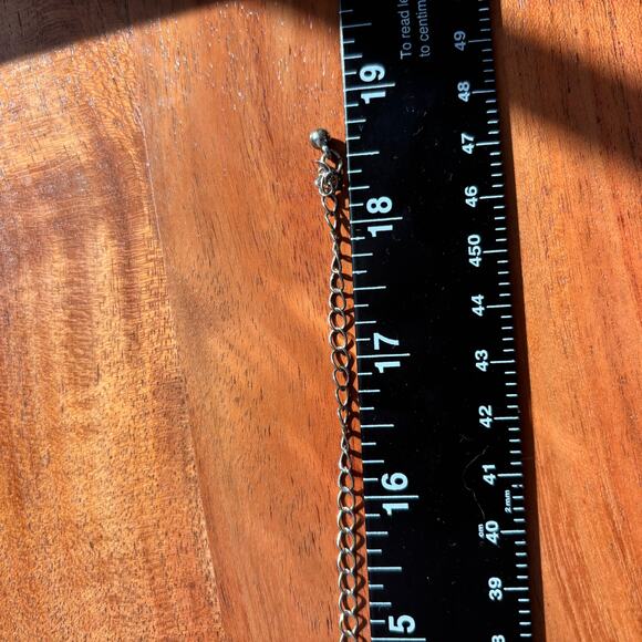 Retro Pearl Beaded Bracelet with Clasp Center Design - Picture 3 of 8